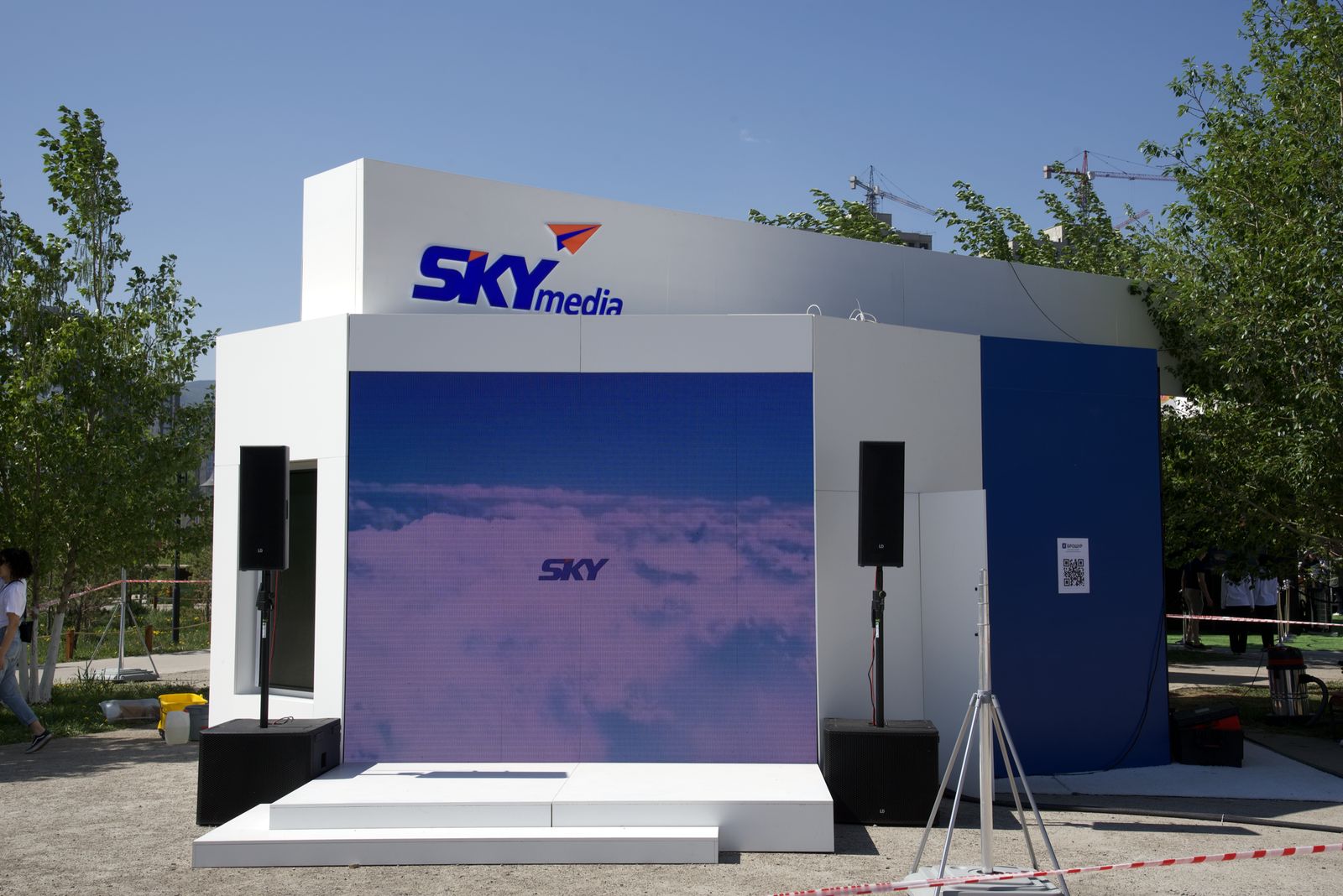 Skytel SKYmedia LED тайз